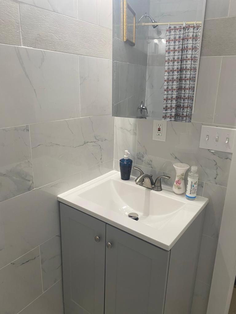 King Suite 8Mins To Newark Airport מראה חיצוני תמונה